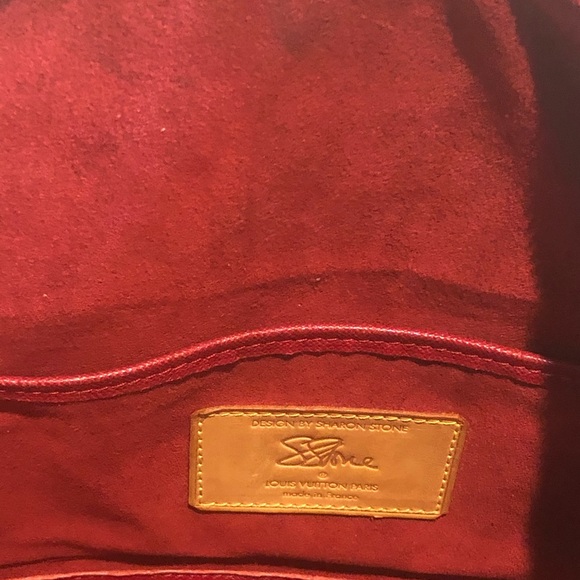 Gorgeous Sharon Stone Louis Vuitton hobo style! - Picture 7 of 10